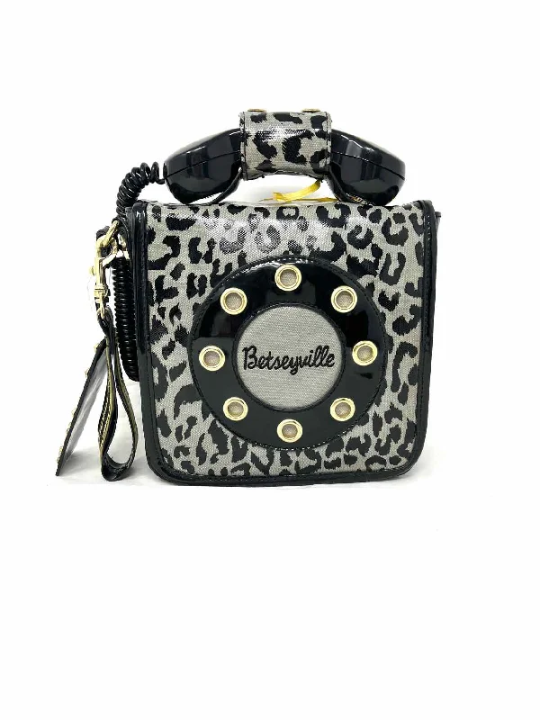 Betsey Johnson Black/Gray Grommet Animal Print NEW Purses Purse