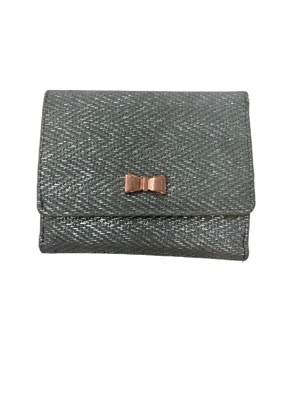 It's SO You Boutique Grey Wallet