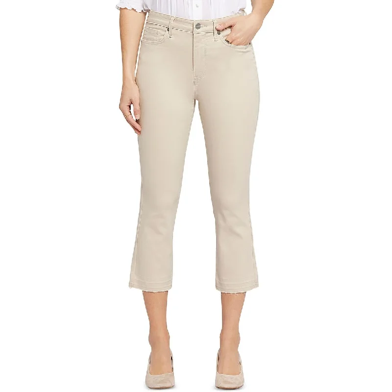 Womens Lift-Tuck Technology Solid Capri Pants