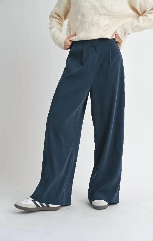 Finest Touch Trousers In Midnight