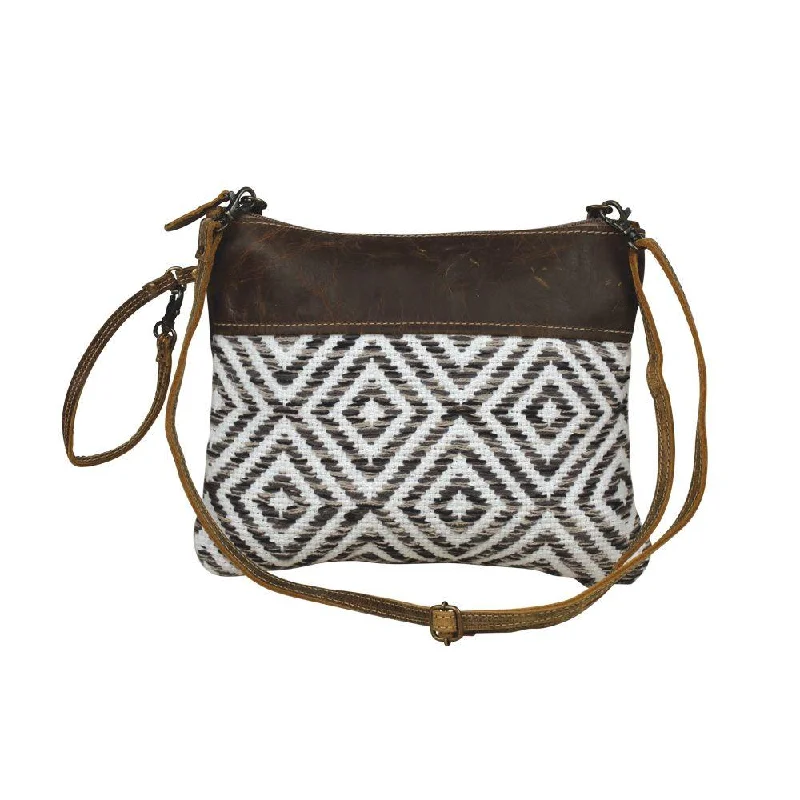 Sine Qua Non Small Crossbody